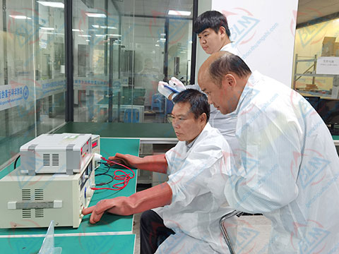 無線電儀器校準圖片 無線電儀器校準圖片