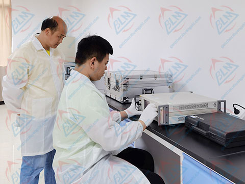 �o��늃x��У�ʈDƬ