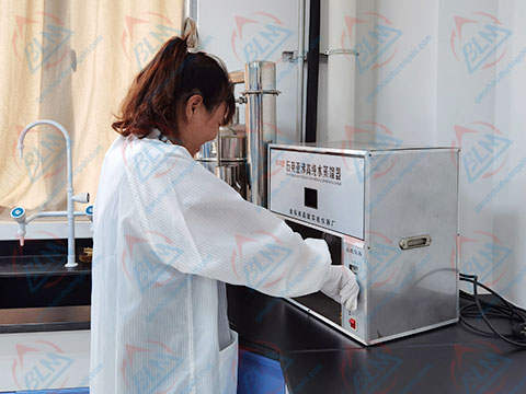 ���W�x��У�ʈDƬ