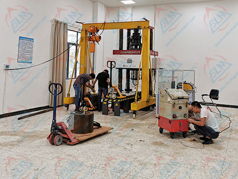 千斤頂檢定校準(zhǔn)圖片 千斤頂檢定校準(zhǔn)圖片