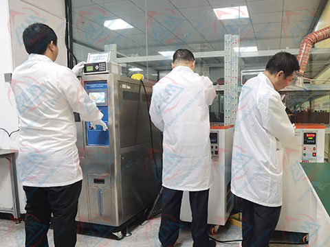 �ṤӋ��У�ʌ���҈DƬ