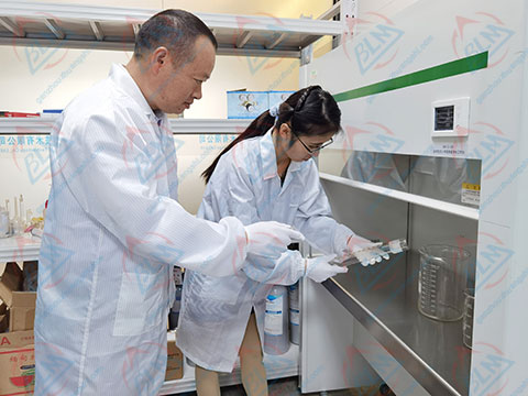 化學(xué)計(jì)量實(shí)驗(yàn)室圖片 化學(xué)計(jì)量實(shí)驗(yàn)室圖片